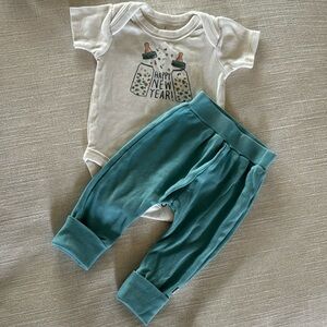 🍼 Finn + Emma New Year’s Organic Cotton Set